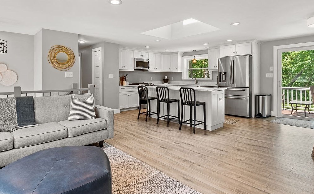 394 Winter St, Hanover MA 02339-2554 exterior