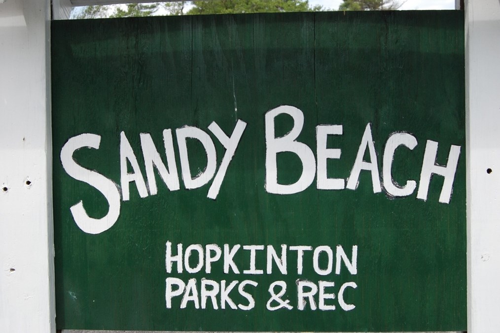 23 Priscilla Rd, Hopkinton MA  01748-2115 exterior