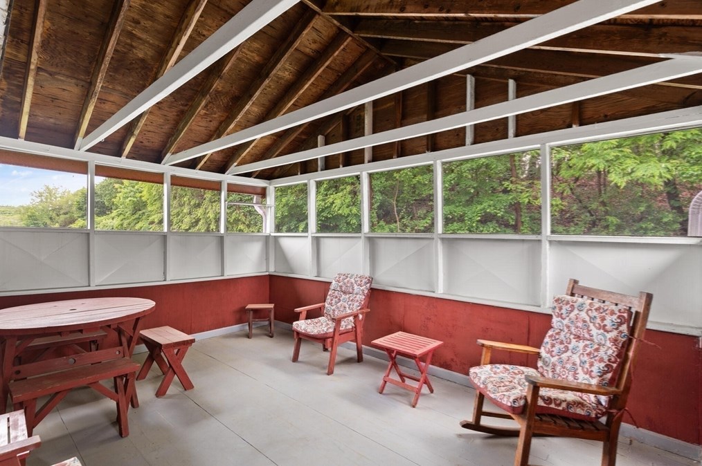 8 Apple Hl Rd, Peabody MA exterior