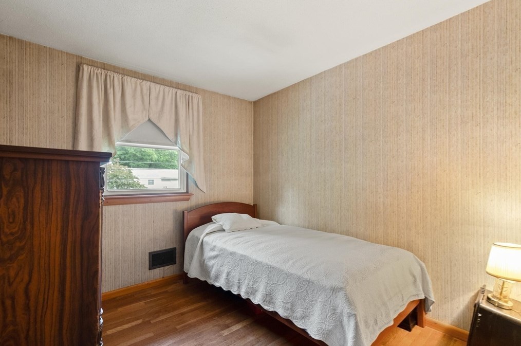 8 Apple Hl Rd, Peabody MA exterior