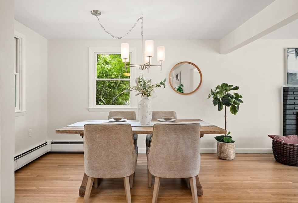 105 Central St, North Reading MA 01864-1709 exterior