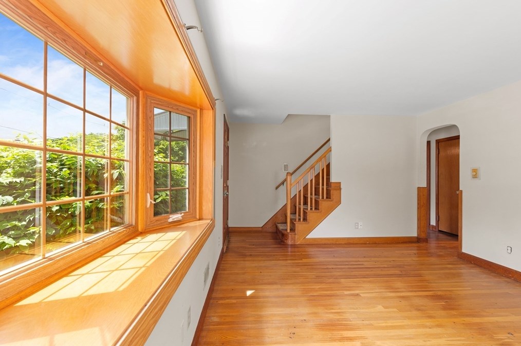 3 Alden Rd, Peabody MA 01960-5220 exterior