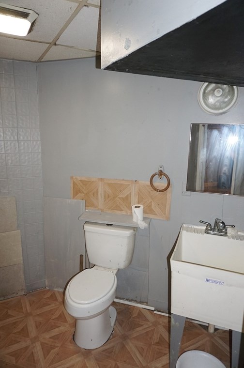 48 Stevens St, Lowell MA 01851-1208 exterior