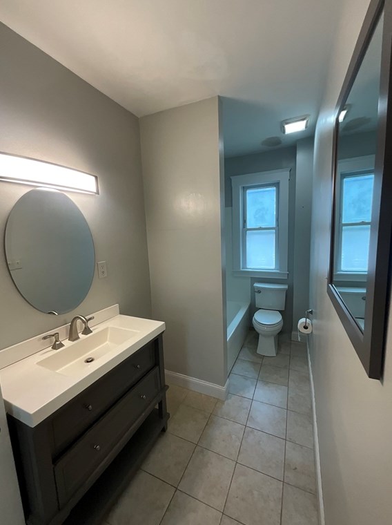 34 Clement Ave, Peabody MA 01960-6130 exterior