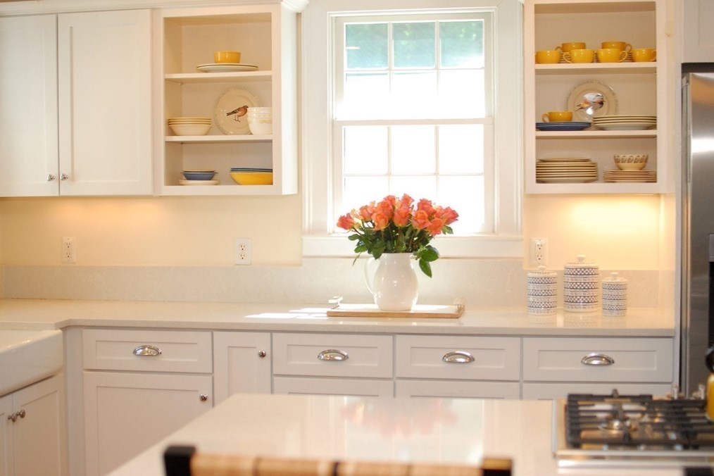 27 Bedford Ct, Concord MA 01742-2625 exterior