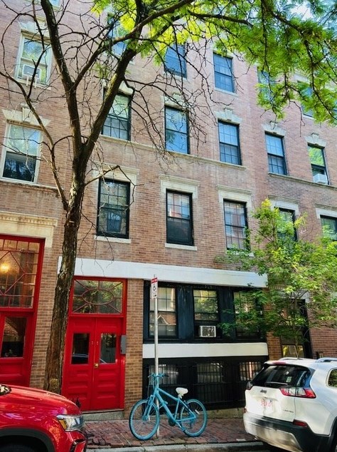 78 Phillips St, Boston MA  02114-3422 exterior