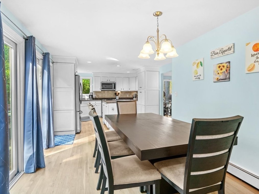 1 Trout Farm Ln, Duxbury MA 02332-4609 exterior