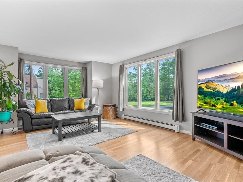 1 Trout Farm Ln, Duxbury MA 02332-4609 exterior