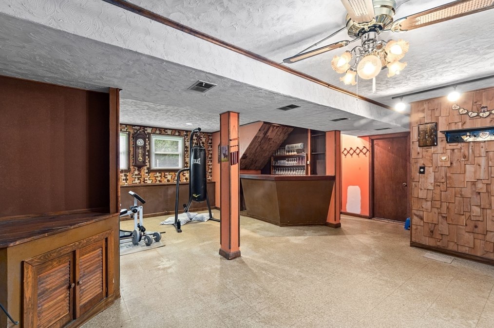 19 Druid Hl Ave, Randolph MA 02368-5432 exterior