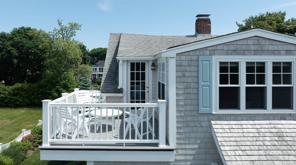 2 Bradford Ave, Scituate MA 02066-2308 exterior