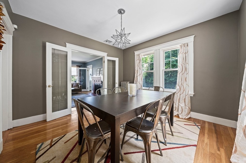 111 Shr Ave, Quincy MA 02169-2406 exterior