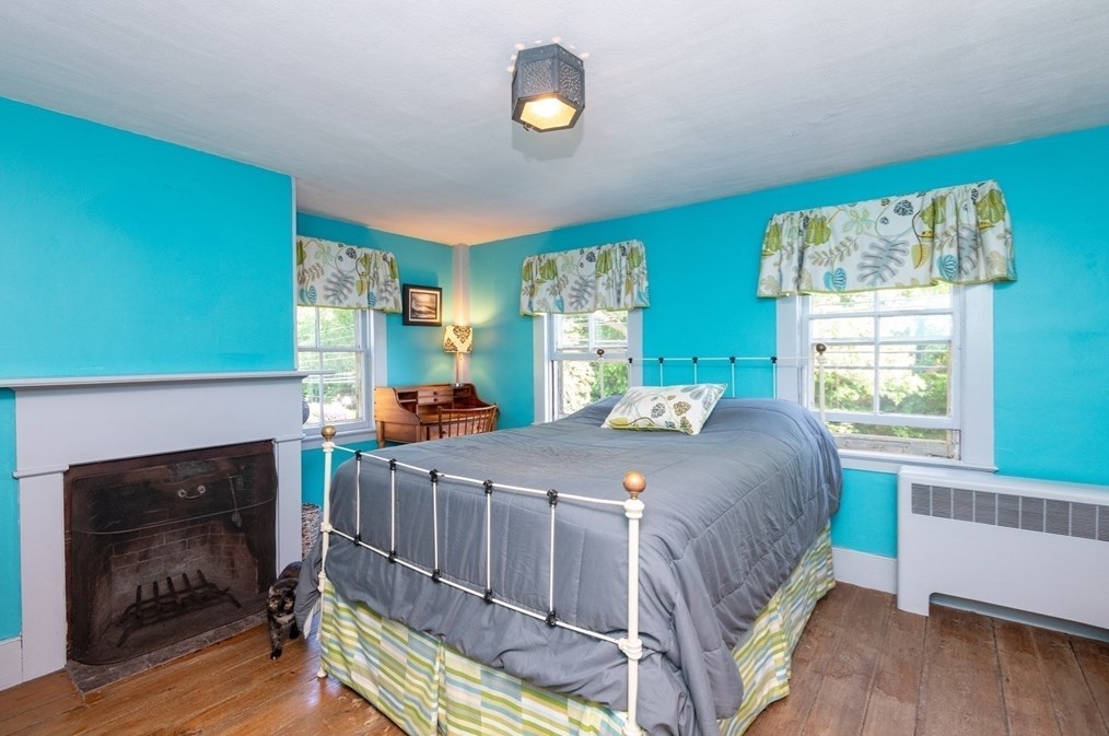 304 St, Haverhill MA 01833-1213 exterior