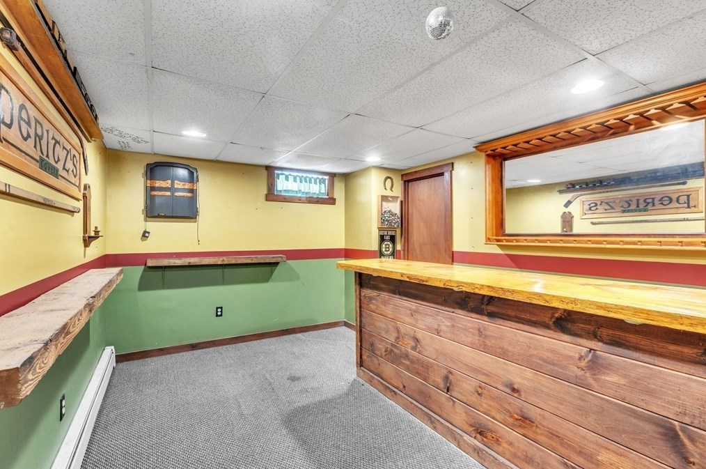 17 Ware St, Palmer MA  01069-1556 exterior