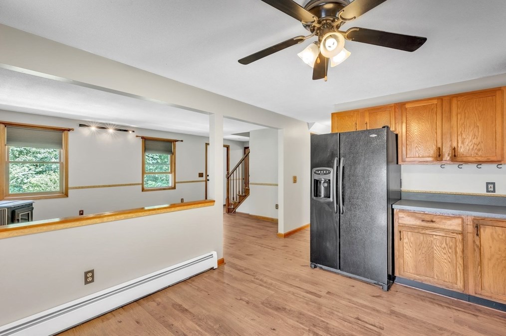 17 Ware St, Palmer MA  01069-1556 exterior