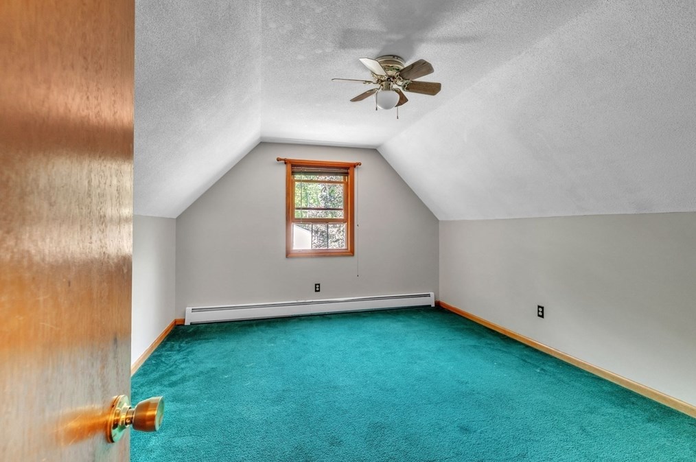 17 Ware St, Palmer MA  01069-1556 exterior