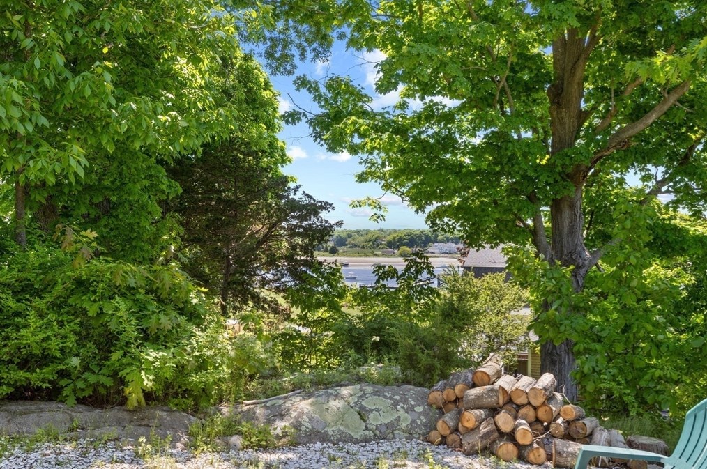 17 Atlantic Ave, Cohasset MA  02025-1802 exterior