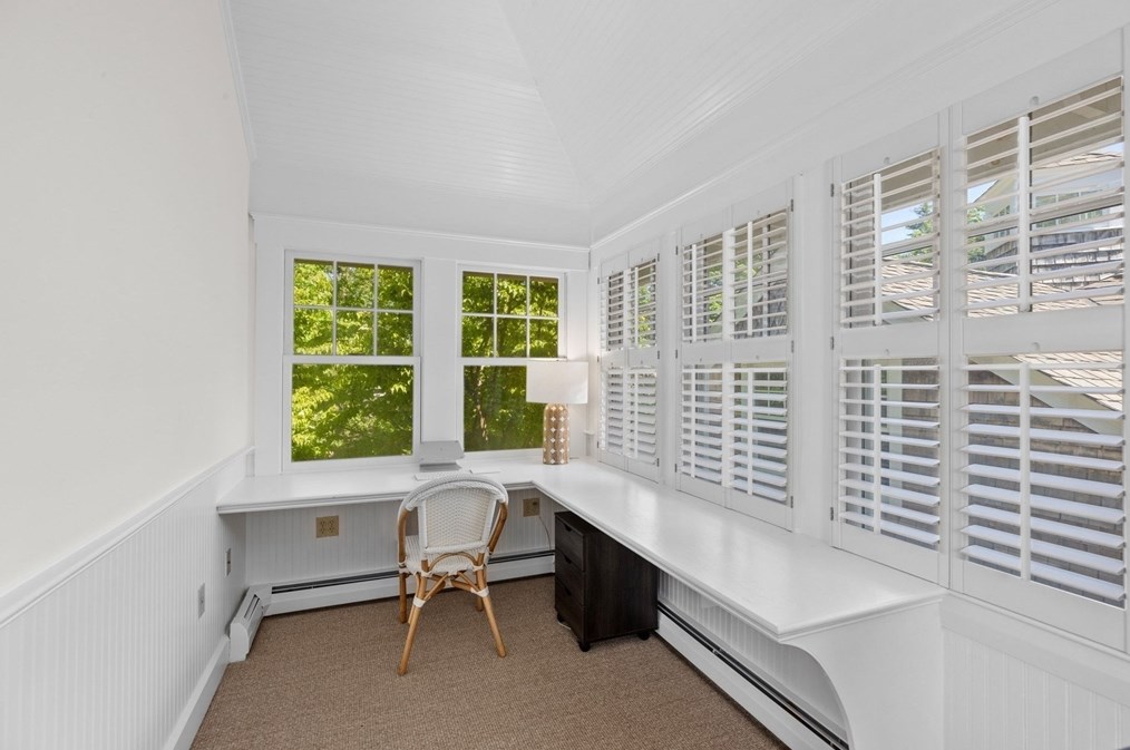 17 Atlantic Ave, Cohasset MA  02025-1802 exterior