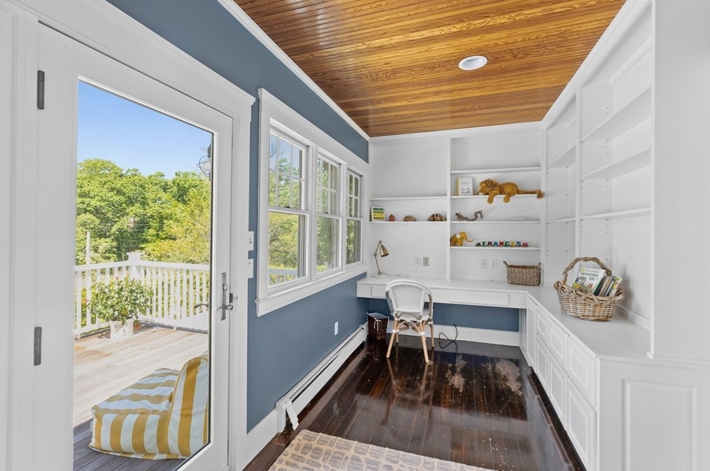 17 Atlantic Ave, Cohasset MA  02025-1802 exterior