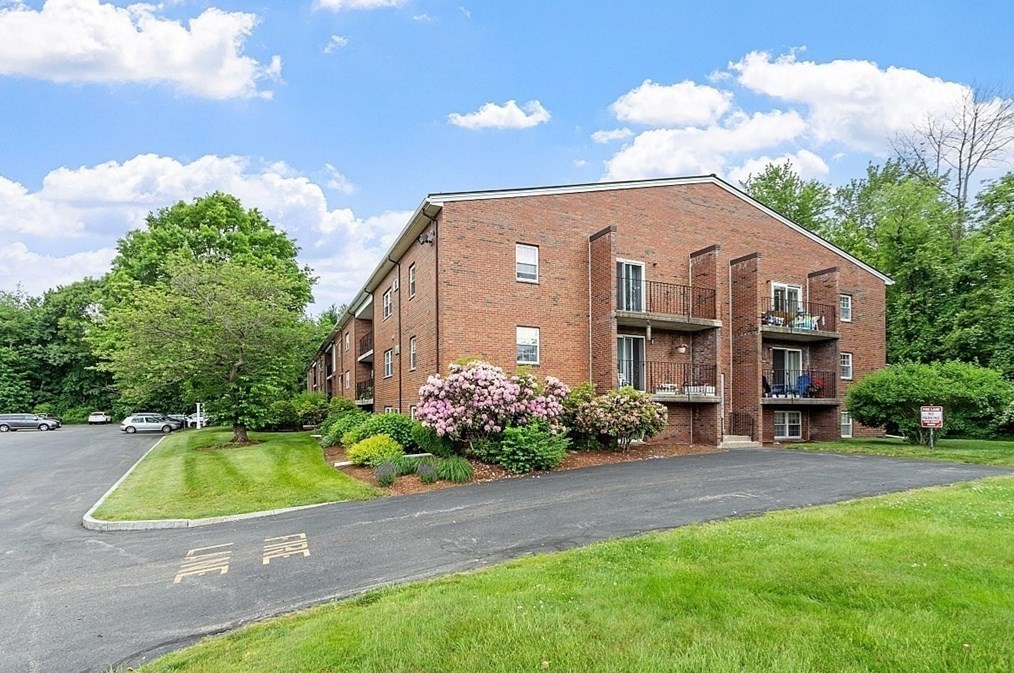 153 Milk St, Westborough MA  01581-1147 exterior