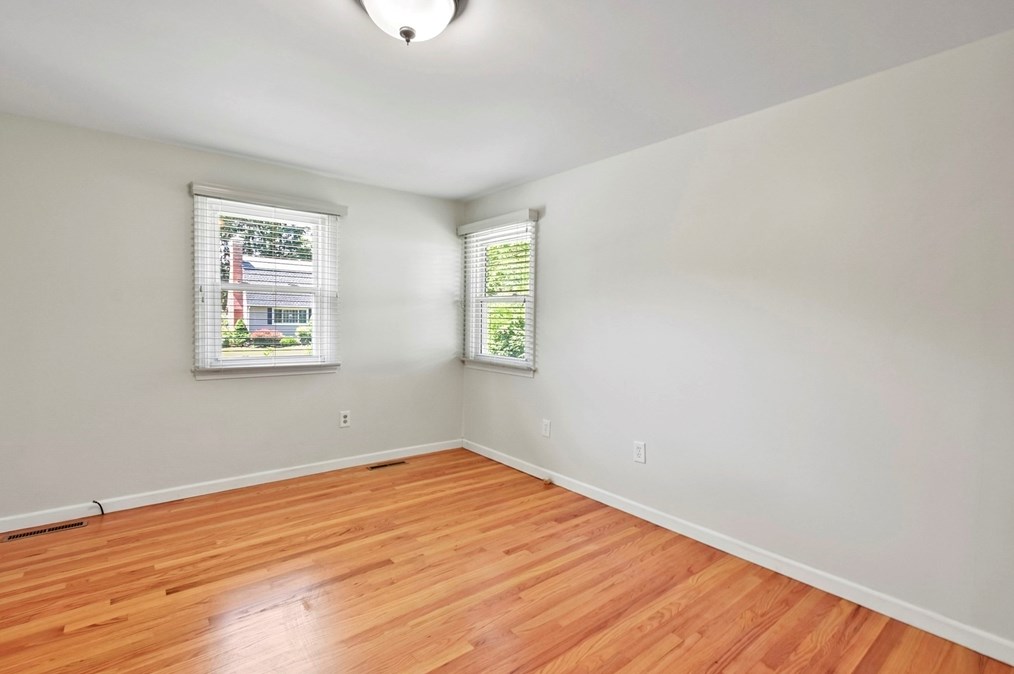 107 Albemarle Rd, Springfield MA 01106-2603 exterior