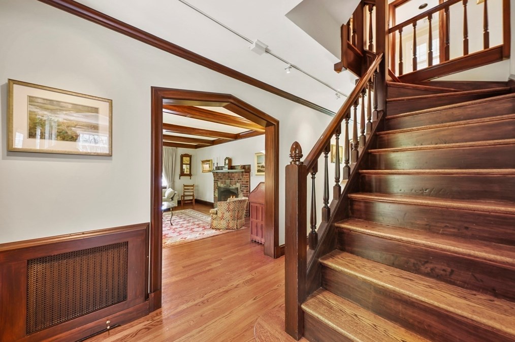 20 Royal Rd, Belmont MA 02478-2459 exterior