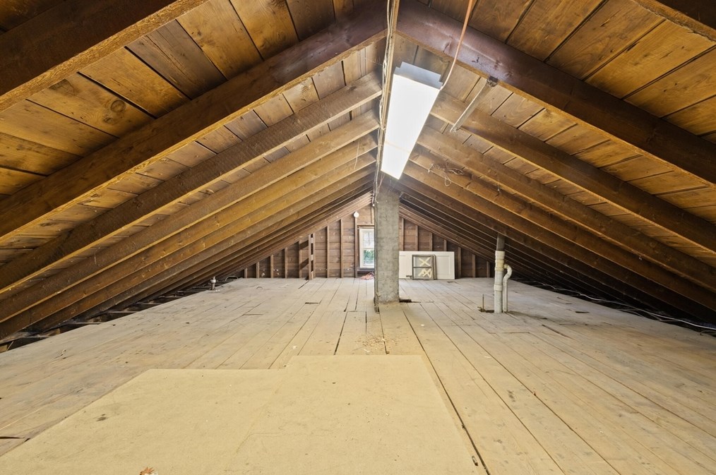 212 Maplewood St, Watertown MA  02472-1302 exterior