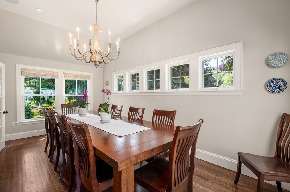 125 Rutledge Rd, Belmont MA 02478-3323 exterior