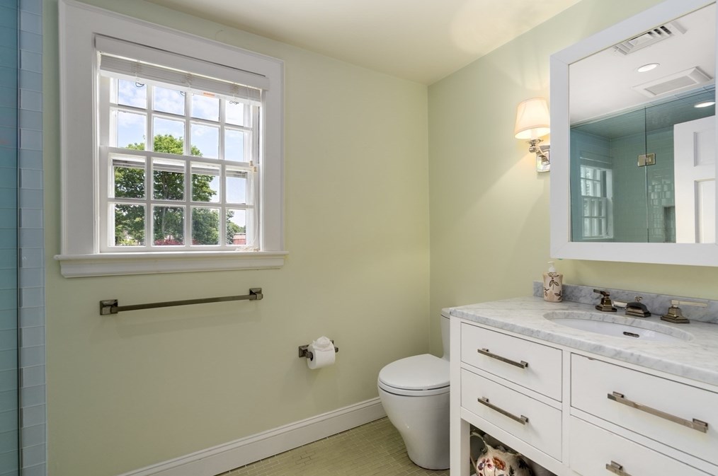 125 Rutledge Rd, Belmont MA 02478-3323 exterior