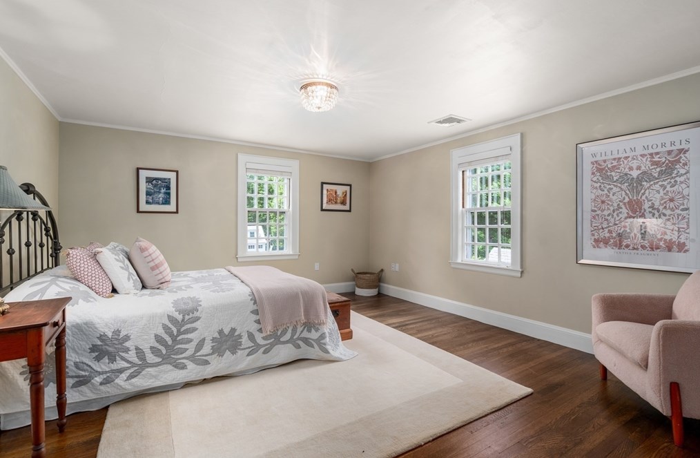 125 Rutledge Rd, Belmont MA 02478-3323 exterior