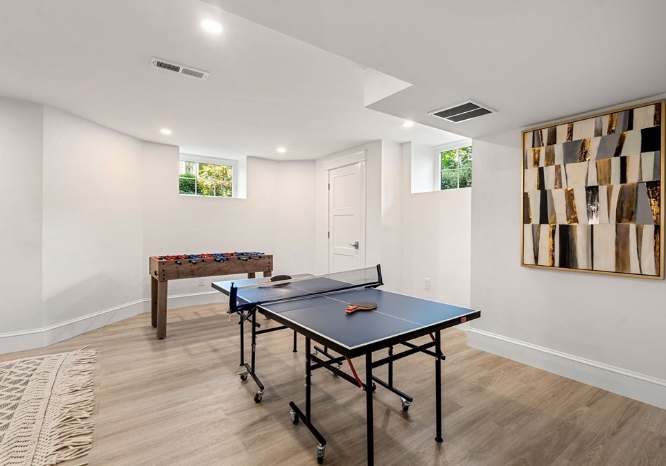 45 Sewall St, Newton MA 02465-2613 exterior