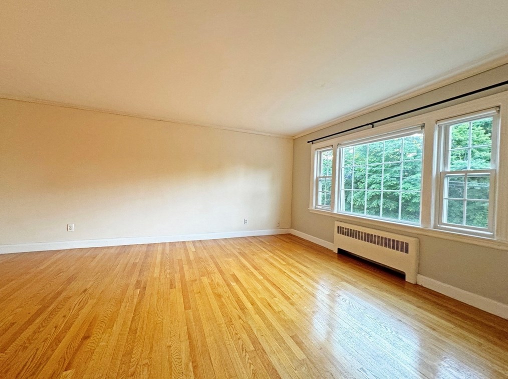 125 Waban St, Newton MA 02458-1412 exterior