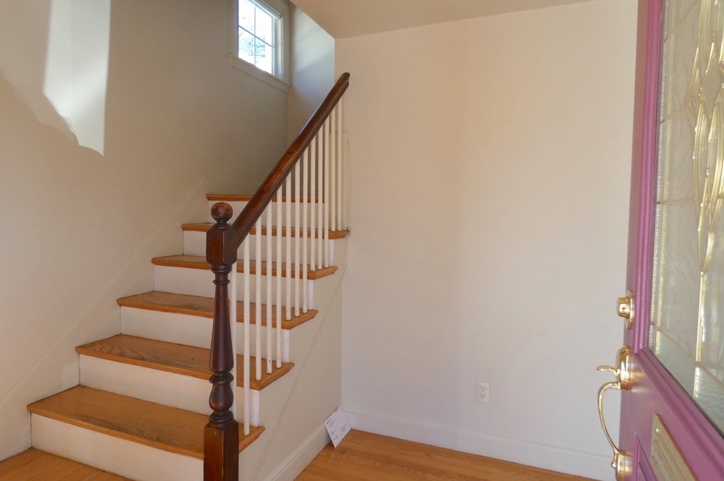 125 Waban St, Newton MA 02458-1412 exterior