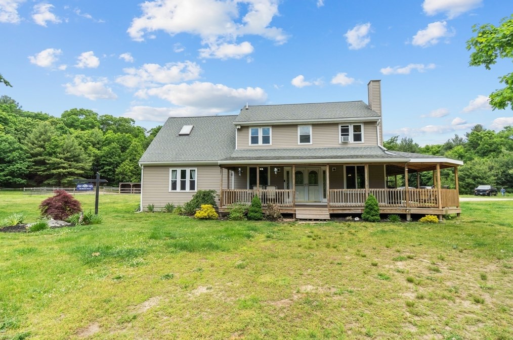 1920 Elm St, Dighton MA 02715-1237 exterior