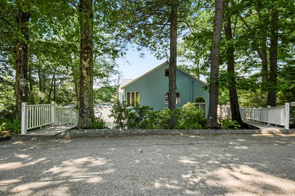 67 Bennetts Rd, Sturbridge MA  01566-1402 exterior