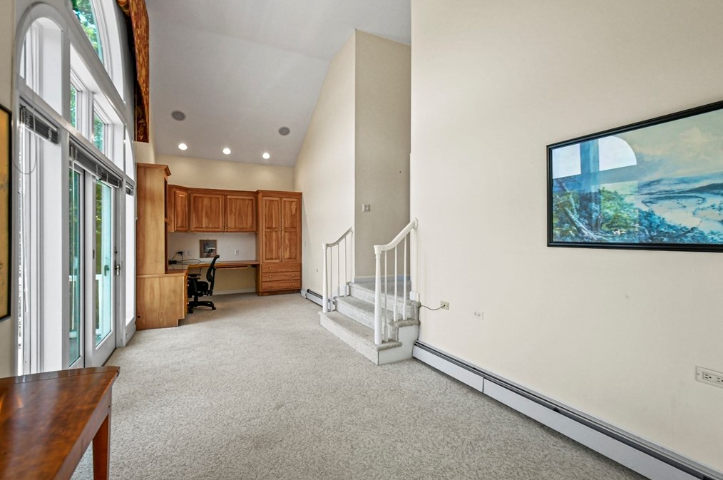 67 Bennetts Rd, Sturbridge MA  01566-1402 exterior