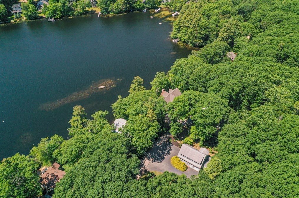 67 Bennetts Rd, Sturbridge MA  01566-1402 exterior