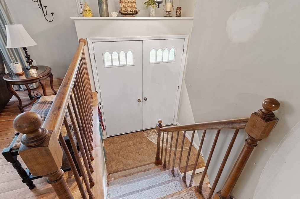 16 Geiger Dr, Tewksbury MA 01876-2307 exterior