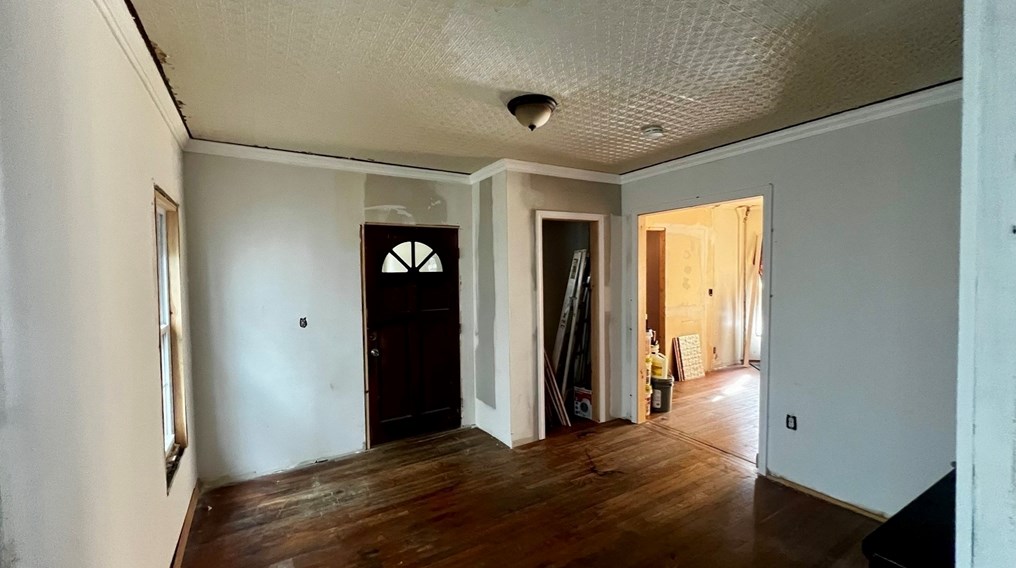 51 Vw St, Holyoke MA 01040-3542 exterior