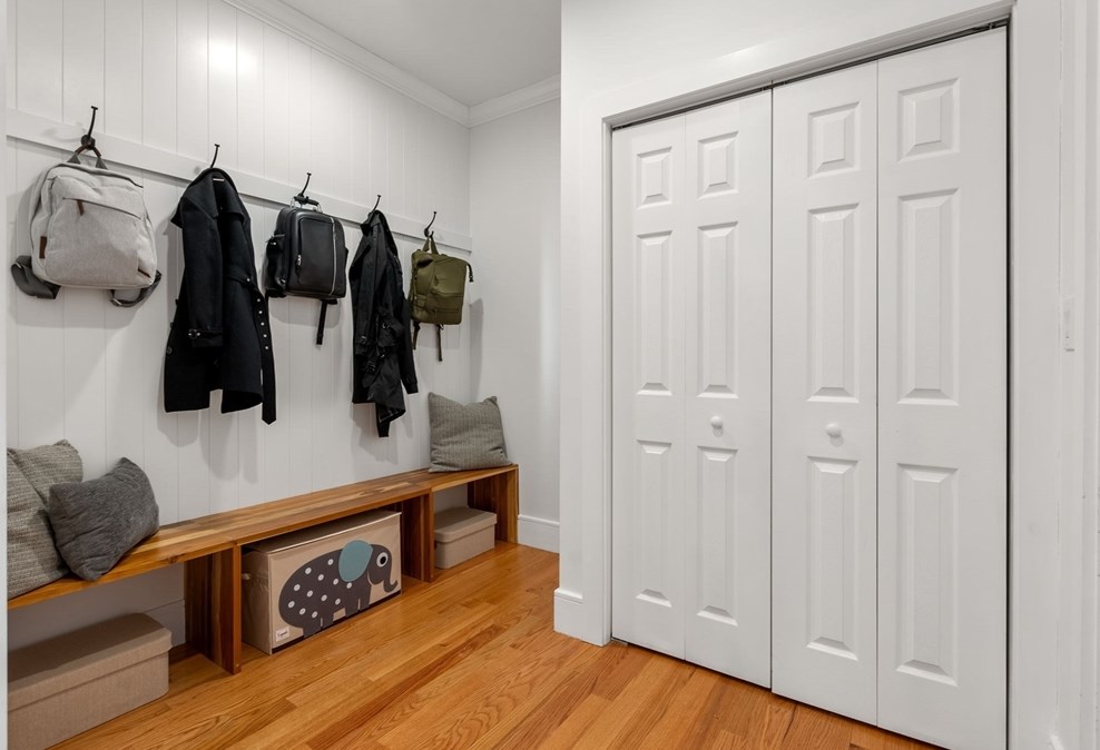 148 Lexington St, Newton MA 02466-1307 exterior