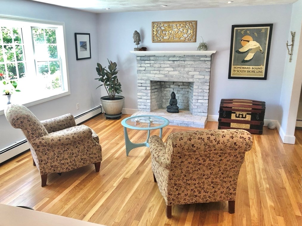 8 Eel Riv Cir, Plymouth MA 02360 exterior