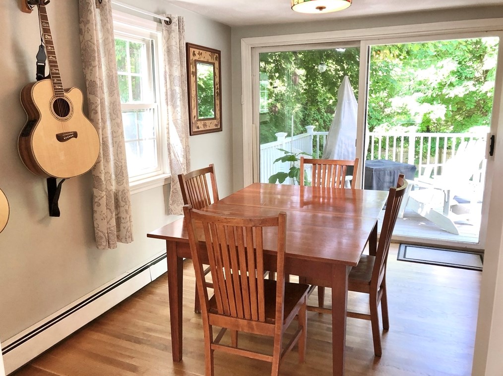 8 Eel Riv Cir, Plymouth MA 02360 exterior