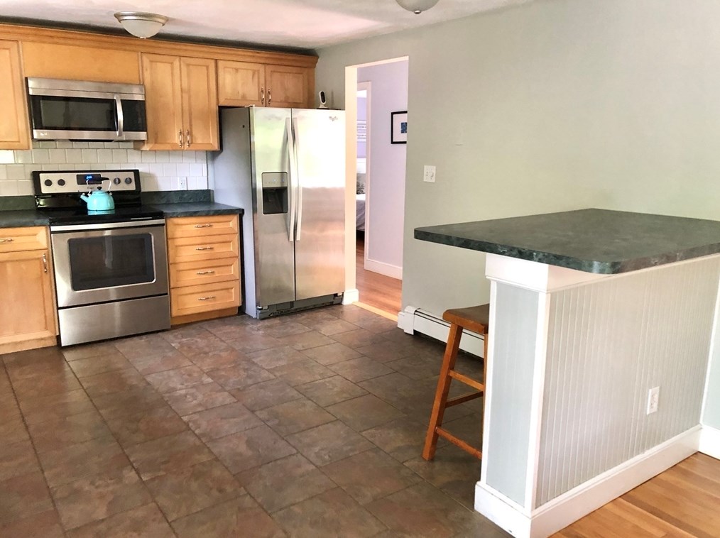 8 Eel Riv Cir, Plymouth MA 02360 exterior