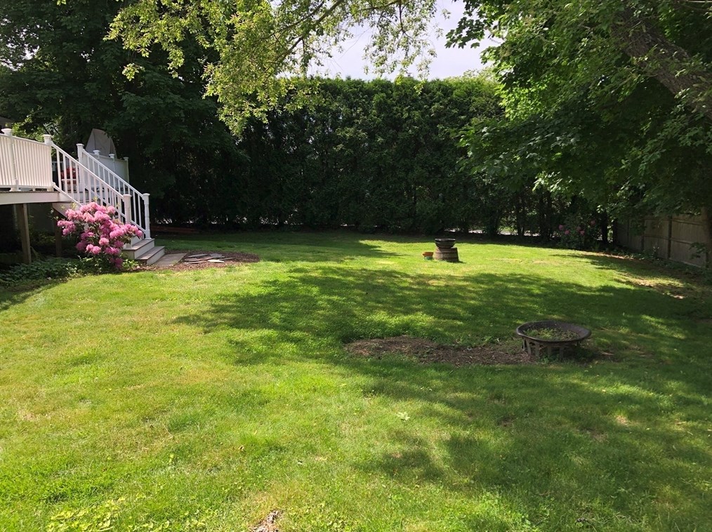 8 Eel Riv Cir, Plymouth MA 02360 exterior