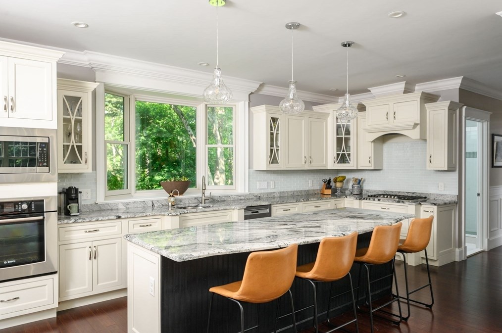 75 Popes Ln, Hingham MA 02043-2902 exterior