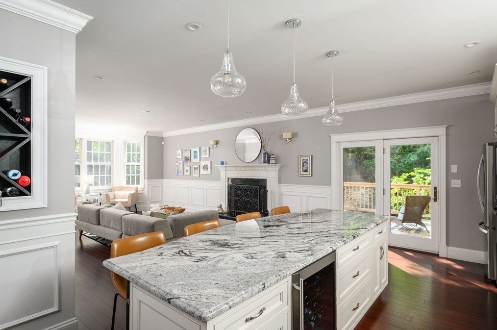 75 Popes Ln, Hingham MA 02043-2902 exterior