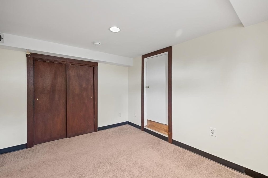 36 Broadway, Stoughton MA 02072-3006 exterior