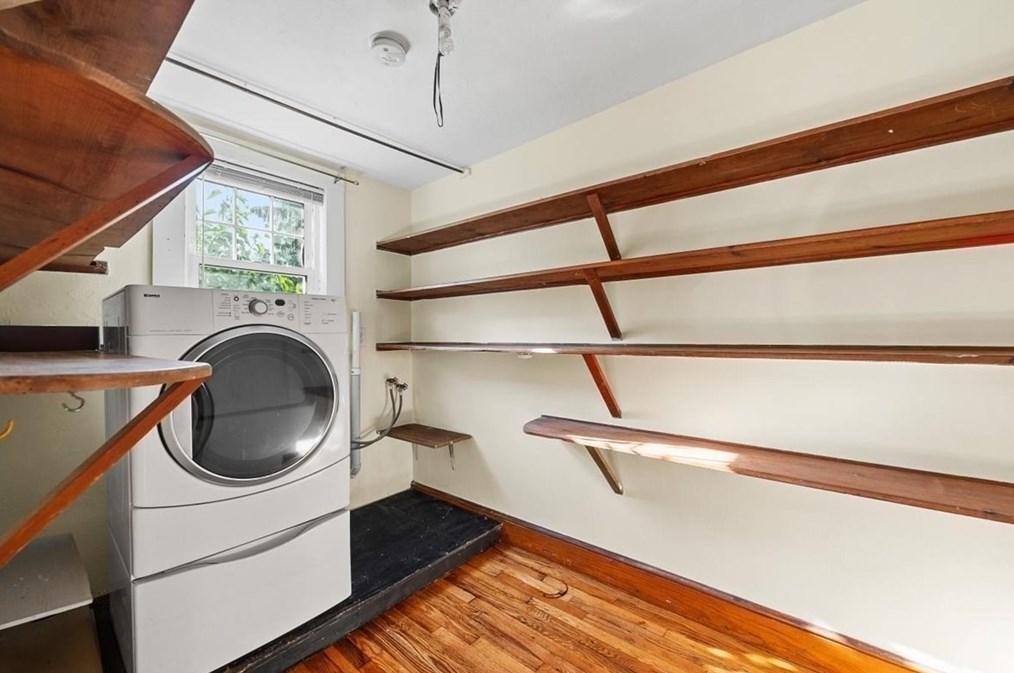 36 Broadway, Stoughton MA 02072-3006 exterior