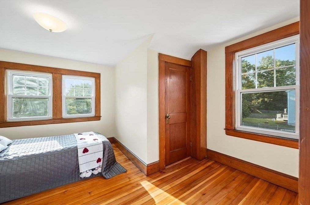 36 Broadway, Stoughton MA 02072-3006 exterior