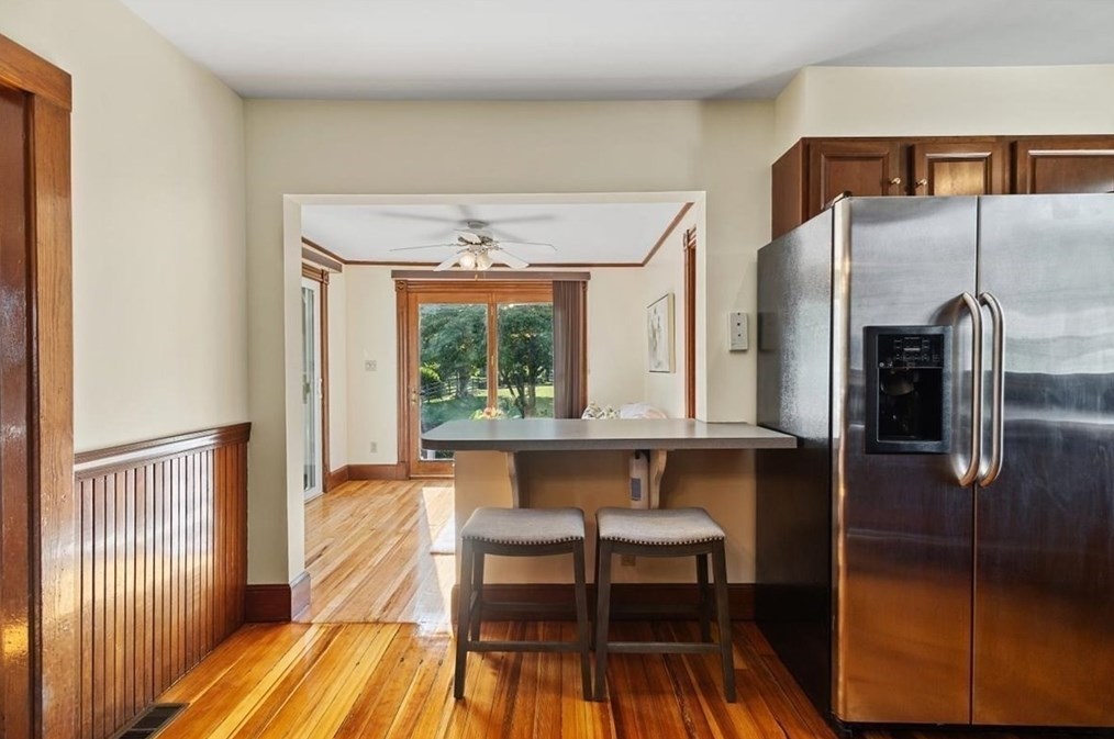 36 Broadway, Stoughton MA 02072-3006 exterior