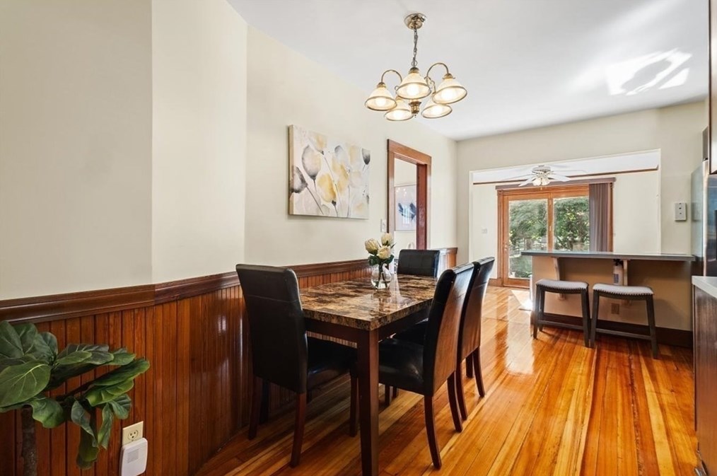 36 Broadway, Stoughton MA 02072-3006 exterior